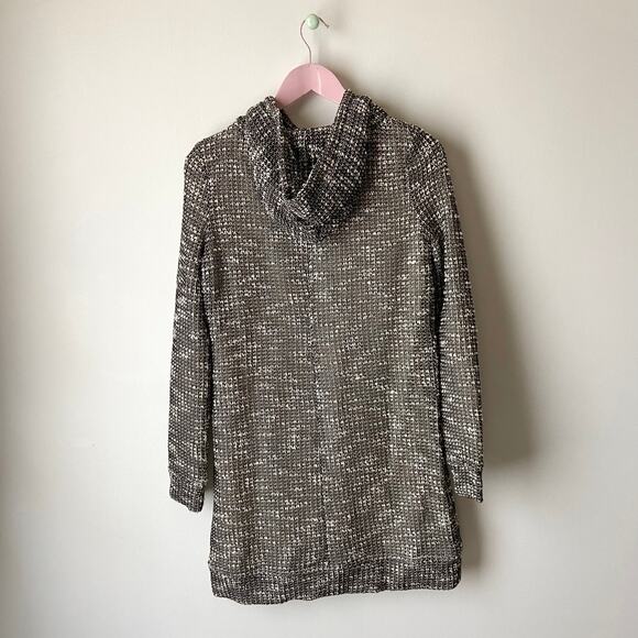 Fabletics Hoodie - Picture 2 of 5